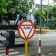 Illustration for article titled In Cuba, Jaywalking Pedestrians And Speeding Drivers Struggle To Co-Exist